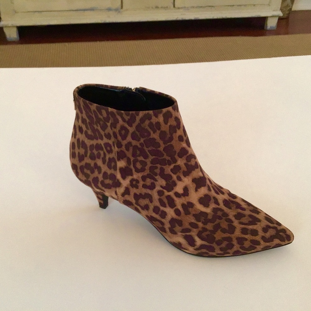 NWB SAM EDELMAN ANIMAL PRINT BOOTIES 7